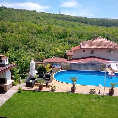 Vila Roza Balchik Bagian luar foto